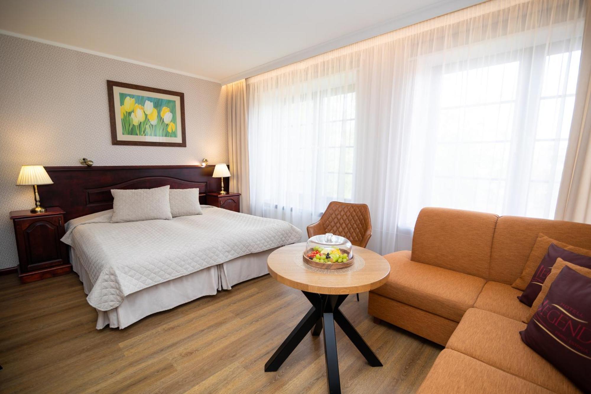 פארנו Hotel Legend מראה חיצוני תמונה