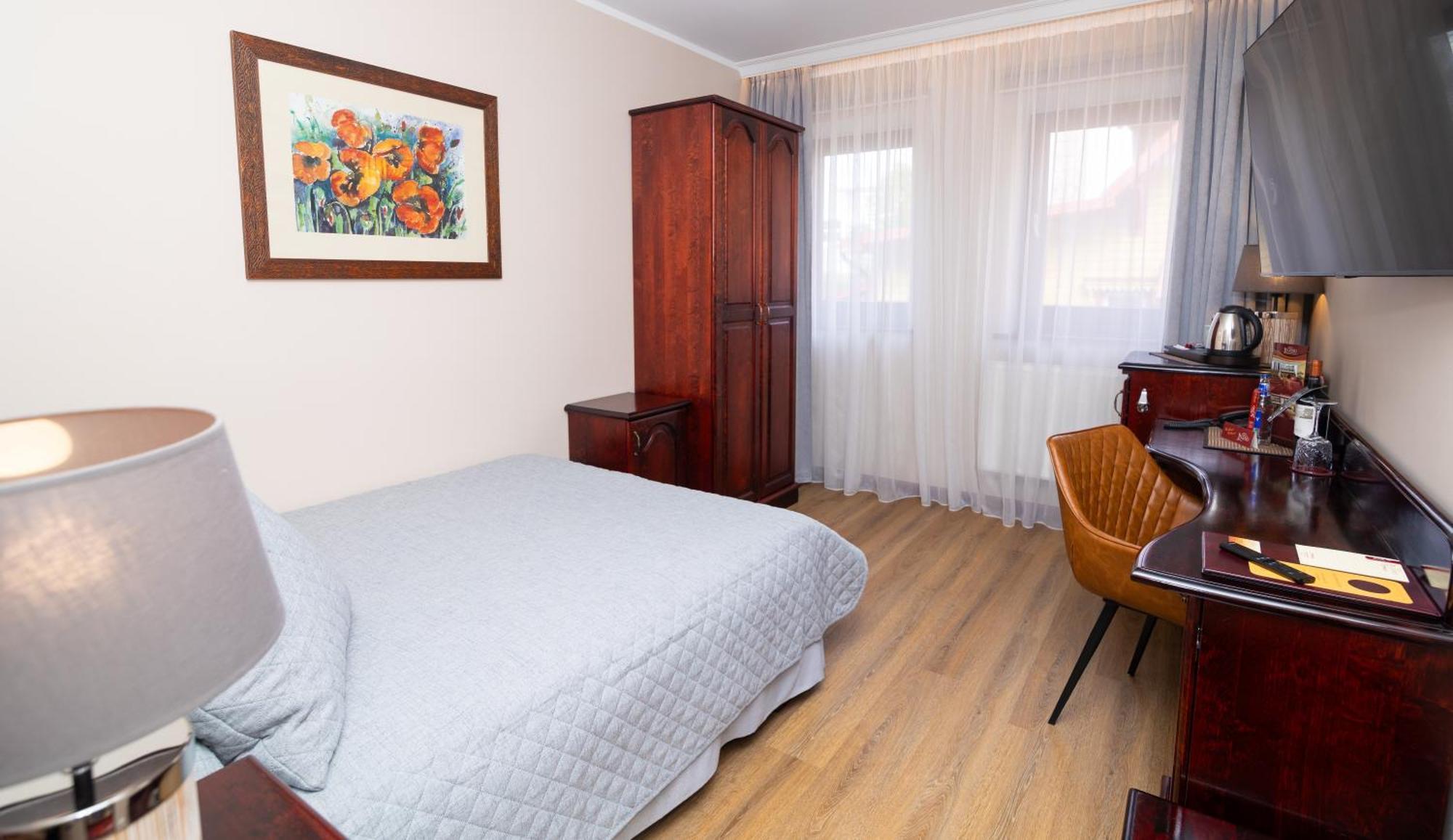 פארנו Hotel Legend מראה חיצוני תמונה